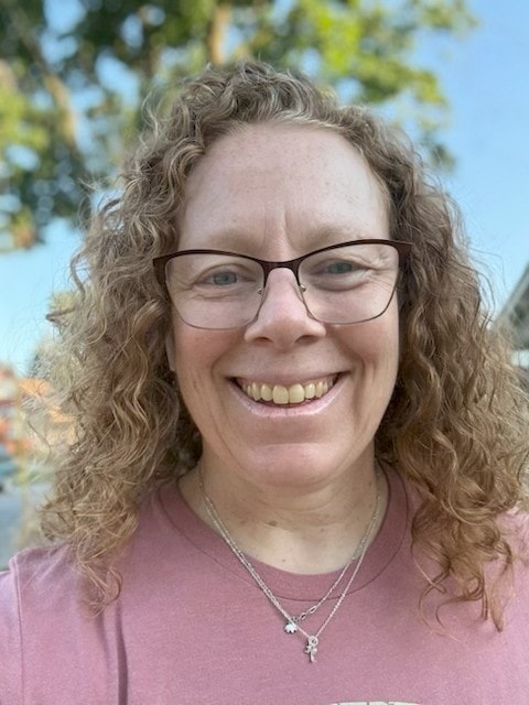 Rhonda, Senior Director of Finance at Always Fresh Fruit & Snacks